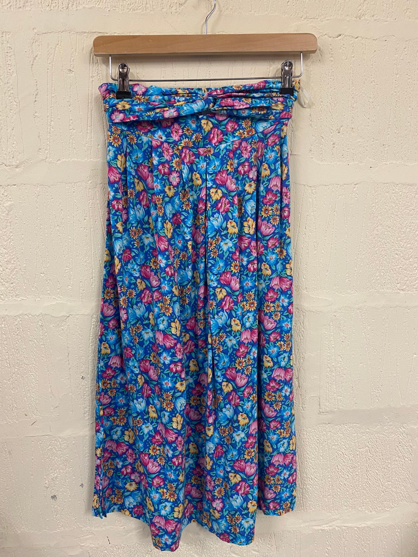Vintage Flowy Blue Floral Skirt Size 8